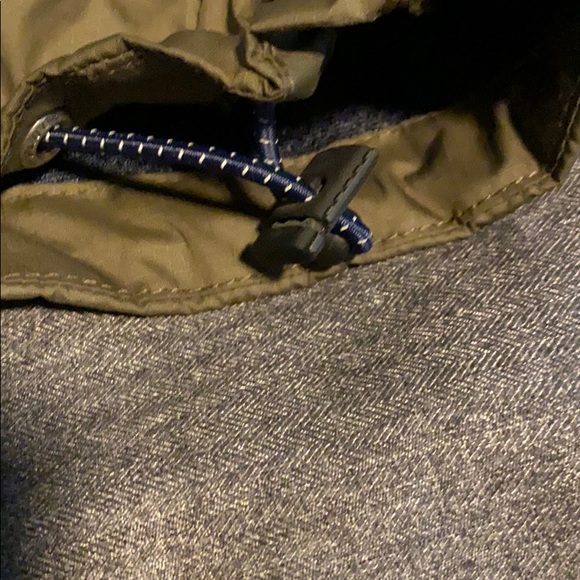 Eddie Bauer Lightweight Packable Windbreaker - Picture 7 of 7